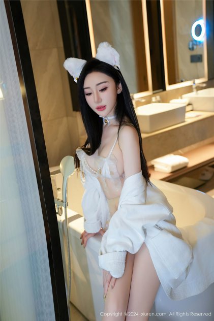 女被啪到深处出白浆gif海报